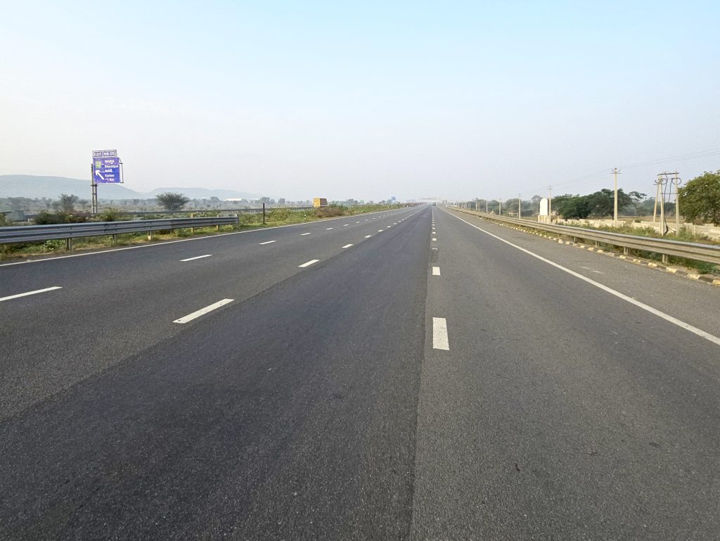 Buy-farmhouse-near-Delhi-Mumbai-Expressway-for-peaceful-living-and-smart-investment